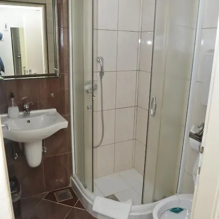 Nocleg ze śniadaniem Imper - Imd 3*