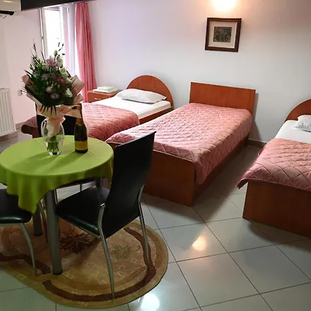 Nocleg ze śniadaniem Imper - Imd Nisz